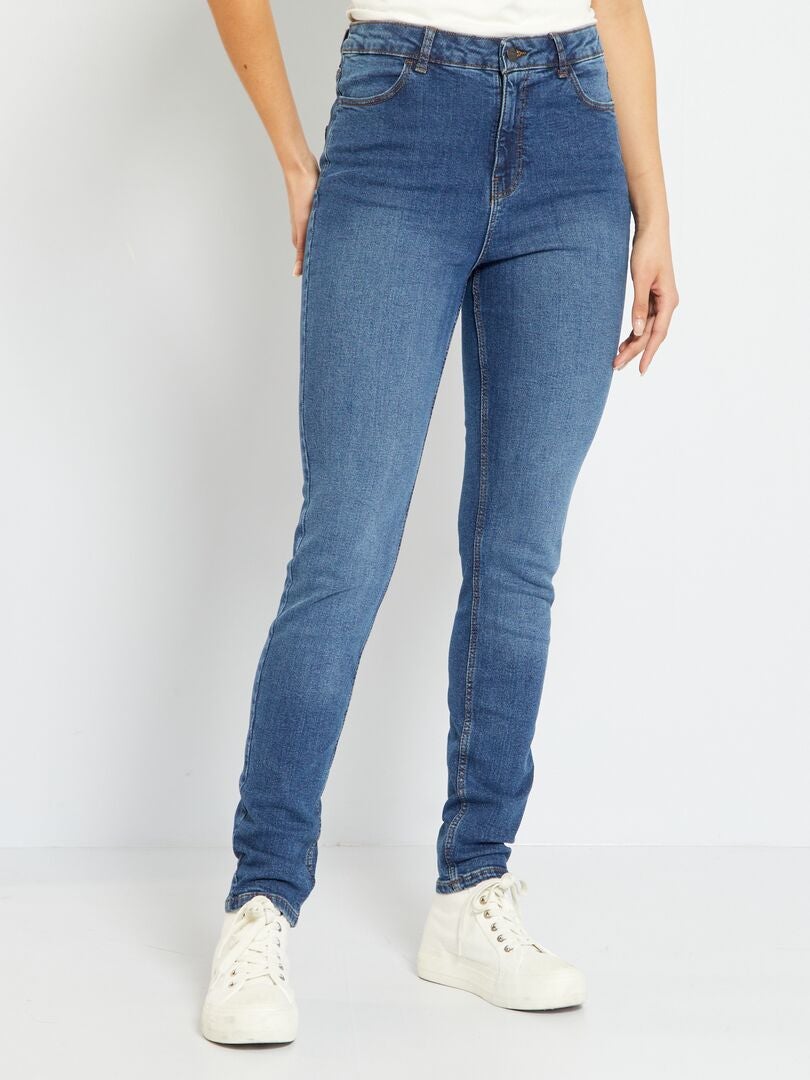 Le jean slim Kiabi taille haute 38 à 15€ pour un look irrésistiblement chic !