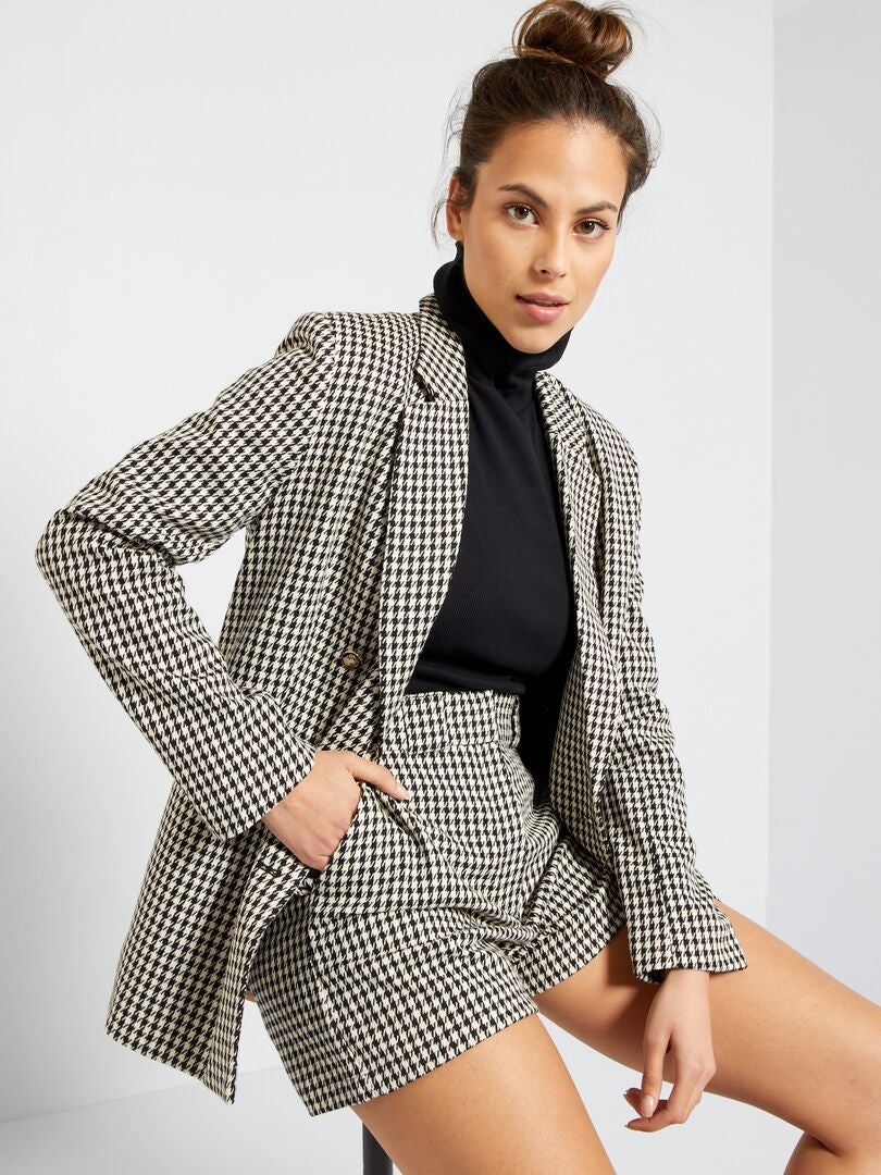 Kiabi : découvrez cette sublime veste blazer en pied-de-poule à seulement 35 € !