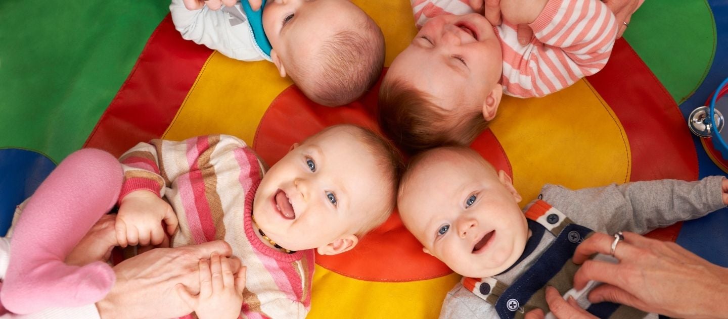 Réussir l’adaptation en crèche de bébé : les clés d’une séparation en douceur