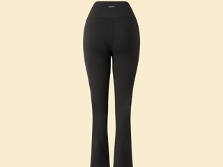 Le legging évasé ou coupe flare