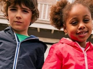 Comment habiller mon enfant en cas de pluie ?