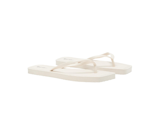 Les tongs et nu-pieds