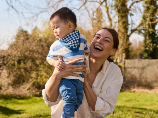 Sortir avec bébé : les indispensables
