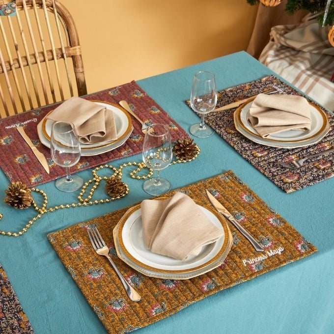Sets, dessous d’assiettes et serviettes noël