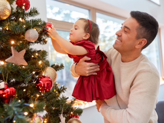 Comment habiller bébé pour Noël ?