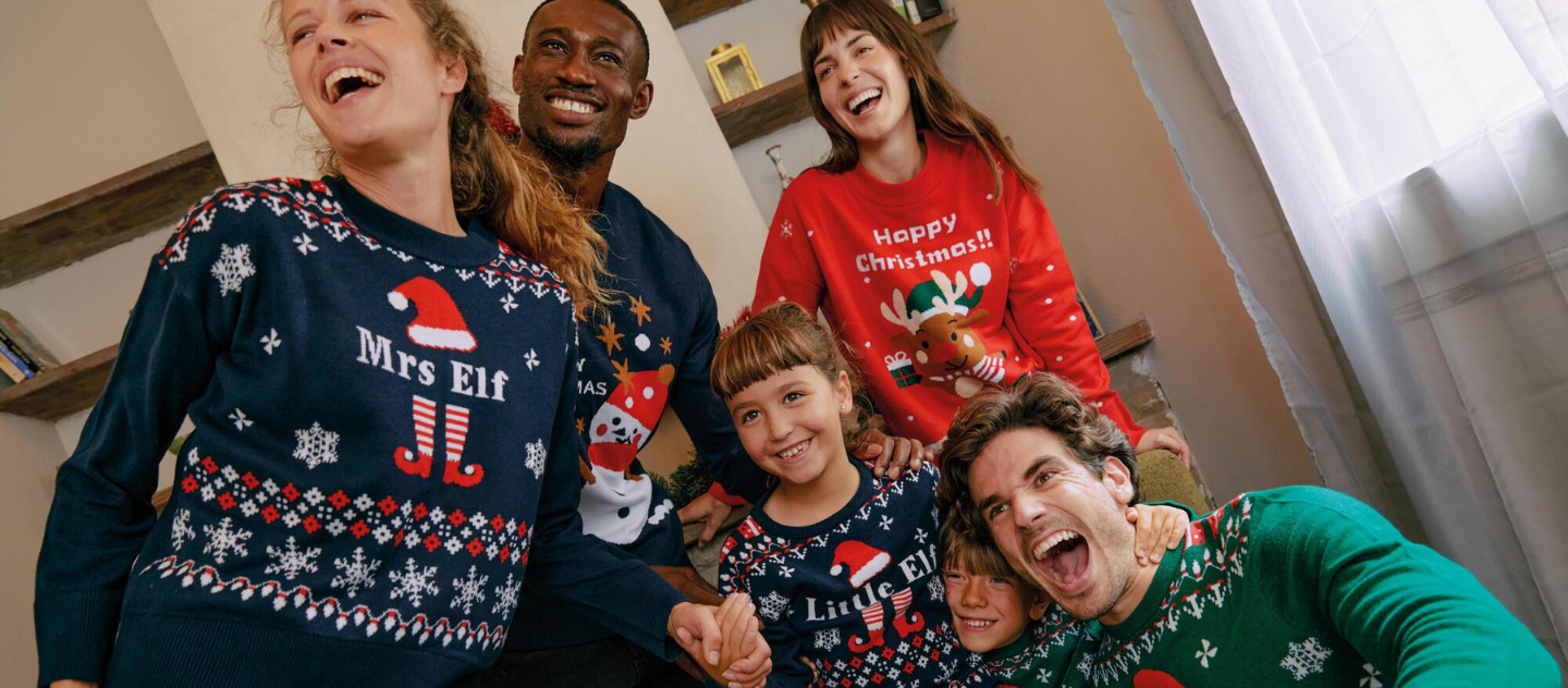 Pulls de Noël : quelles tendances en 2025 ?