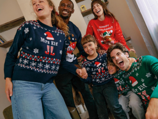 Comment choisir et s'habiller avec un pull de Noël ?